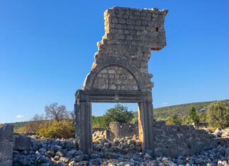 The Revolt of the Comneni part 24