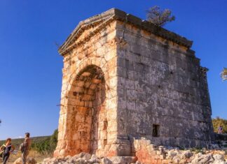 The Revolt of the Comneni part 17