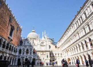 Ore Transport from the Mine